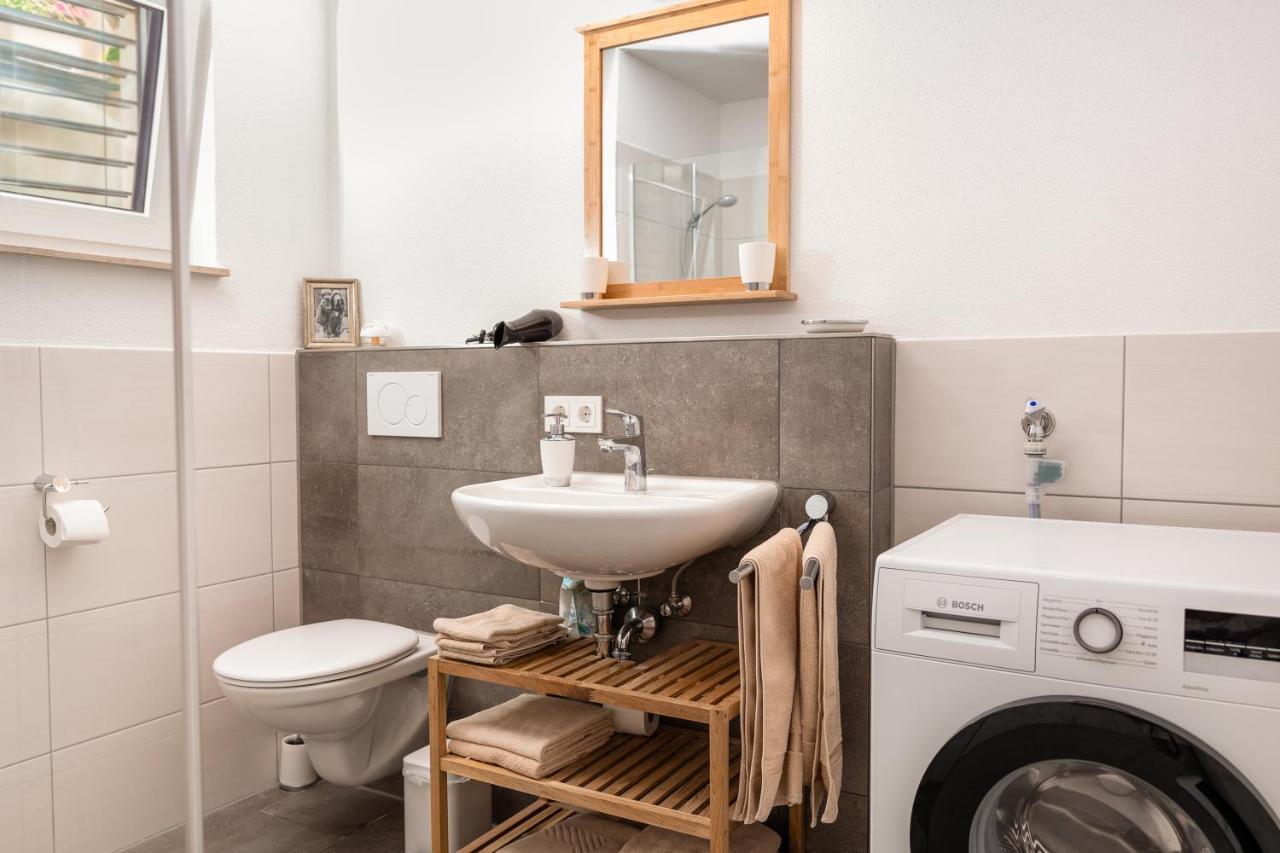 Ferienwohnung 'Pinie' Mit Terrasse Auf Dem Bodanrueck Radolfzell am Bodensee Eksteriør bilde